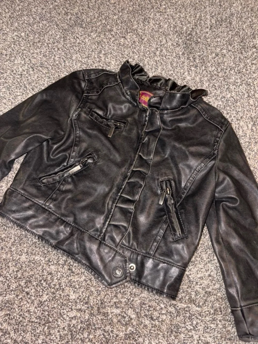 Dollhouse classic black